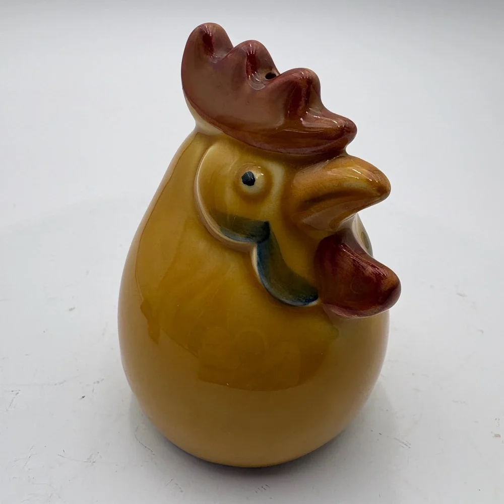 Ceramic Chicken Salt and Pepper Shakers‎ Rooster Farmhouse Kitchen Decor